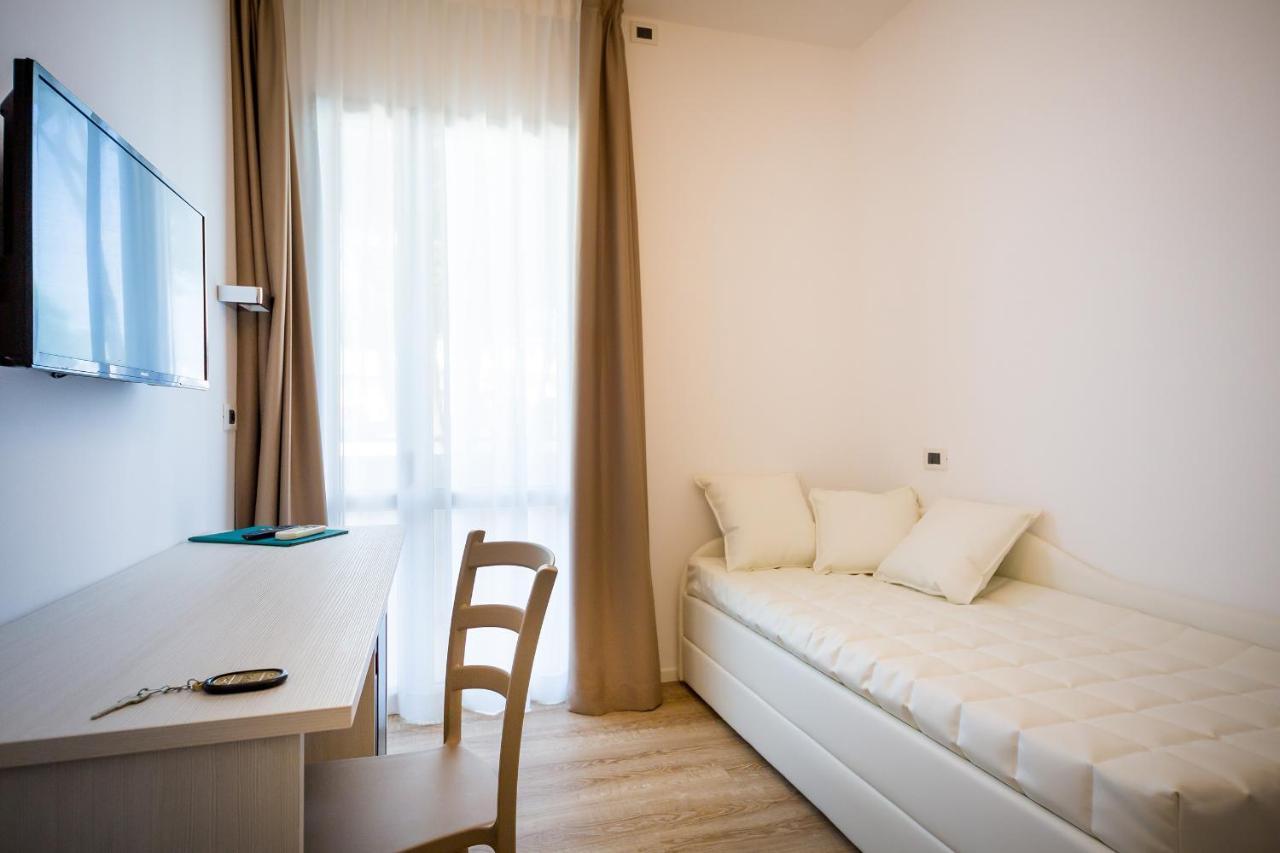 Hotel Villa Maria Caorle Exterior photo